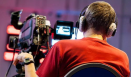 娱乐吃瓜电影经纪人,揭秘娱乐圈吃瓜电影经纪人的真实人生