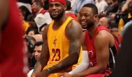 韦德爆料招募詹姆斯视频,一段篮球传奇的诞生